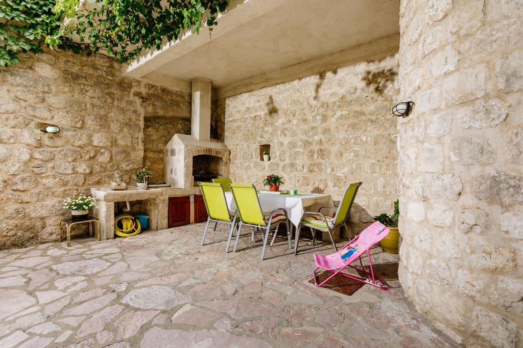 Luxury Stone Villa Cattaro Esterno foto