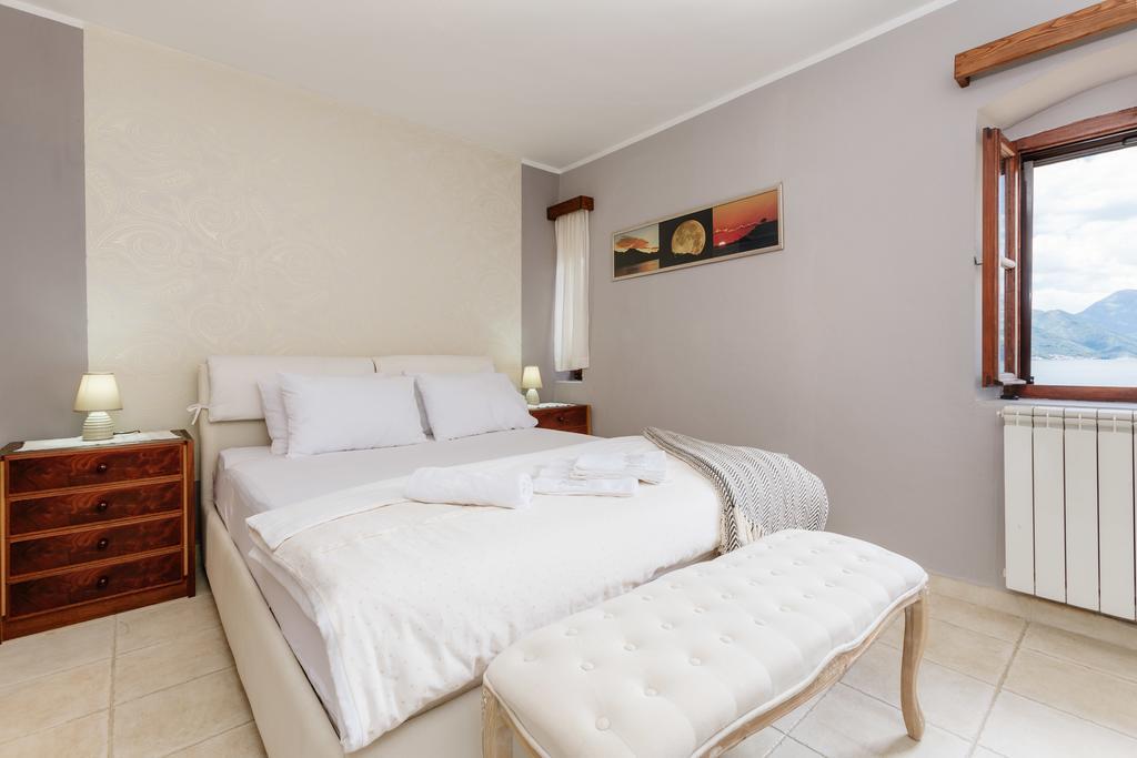 Luxury Stone Villa Cattaro Esterno foto